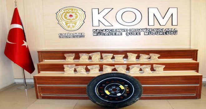 Yedek lastikten 8 kilo eroin çıktı