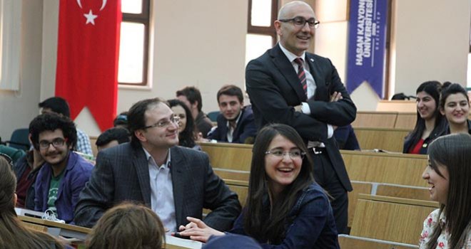 Yeni Kazanan Öğrencilere Kapsamlı Oryantasyon Eğitimi