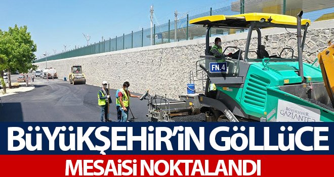 Yol genişletilerek sıcak asfalt döküldü