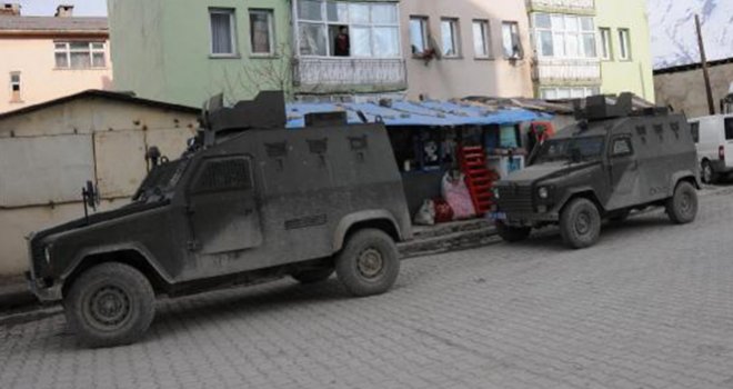 Yüksekova'dan acı haber: 3 şehit, 9 yaralı