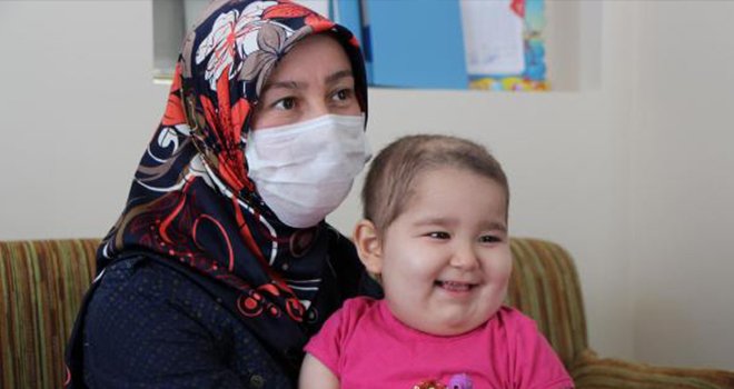 Zeynep'in yaşaması için İtalya'dan cevap bekleniyor